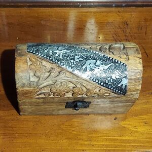 Portofino Home Carved Wooden Trinket Box with Elephant Metal Inlay, Floral Theme